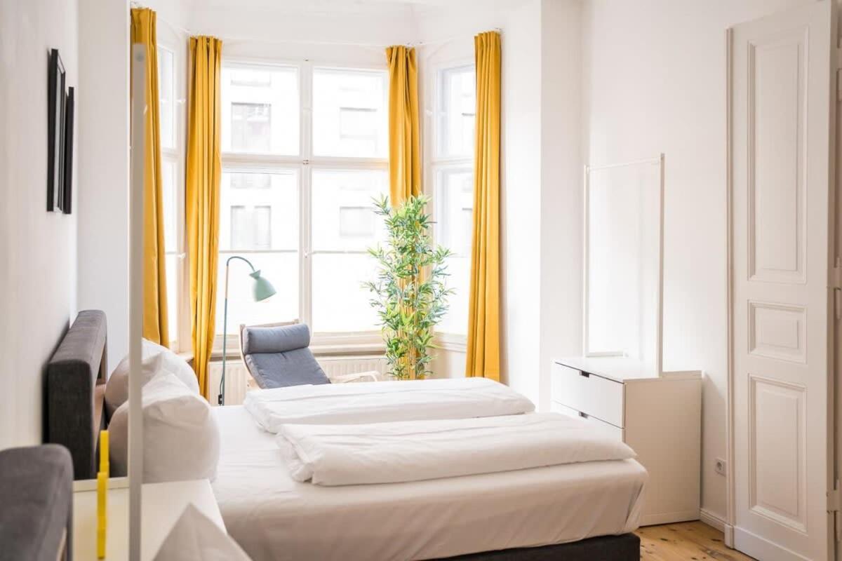 Apartment At Rosenthaler Platz Berlin Exterior photo