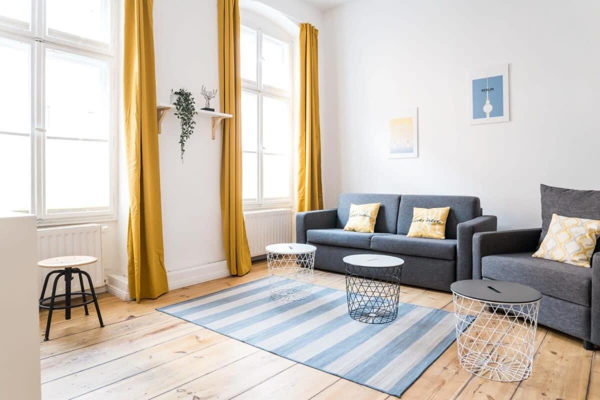 Apartment At Rosenthaler Platz Berlin Exterior photo